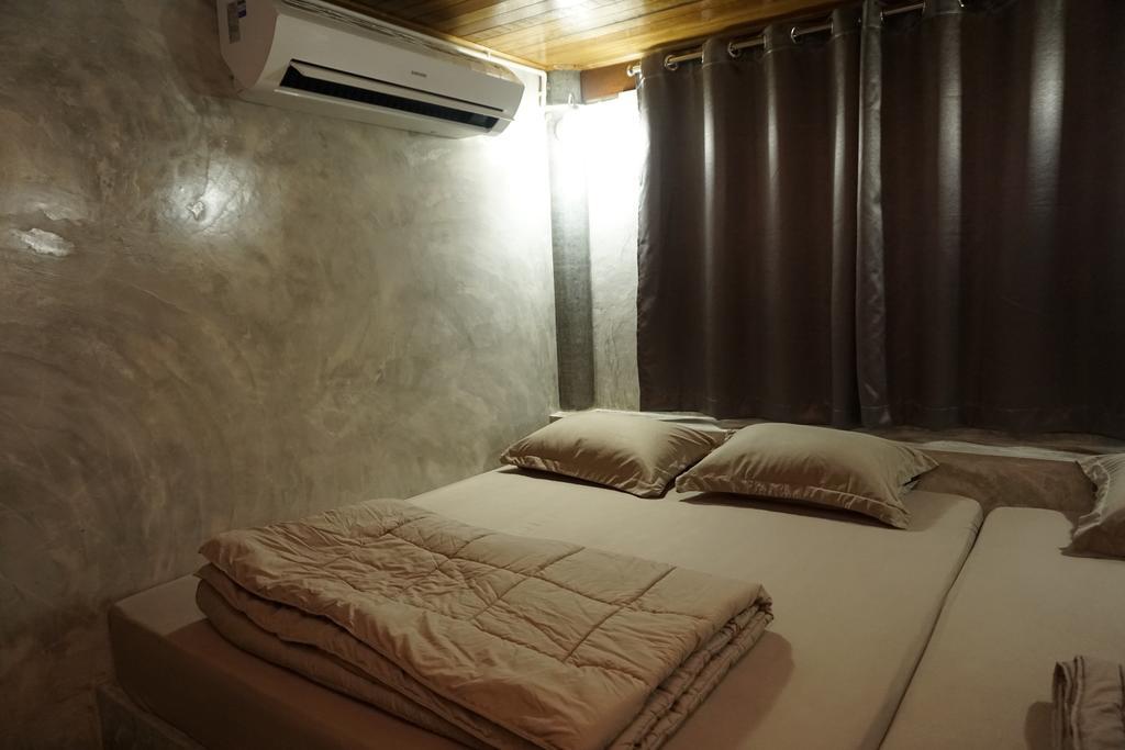 Bansuwan Homestay Amphawa Δωμάτιο φωτογραφία